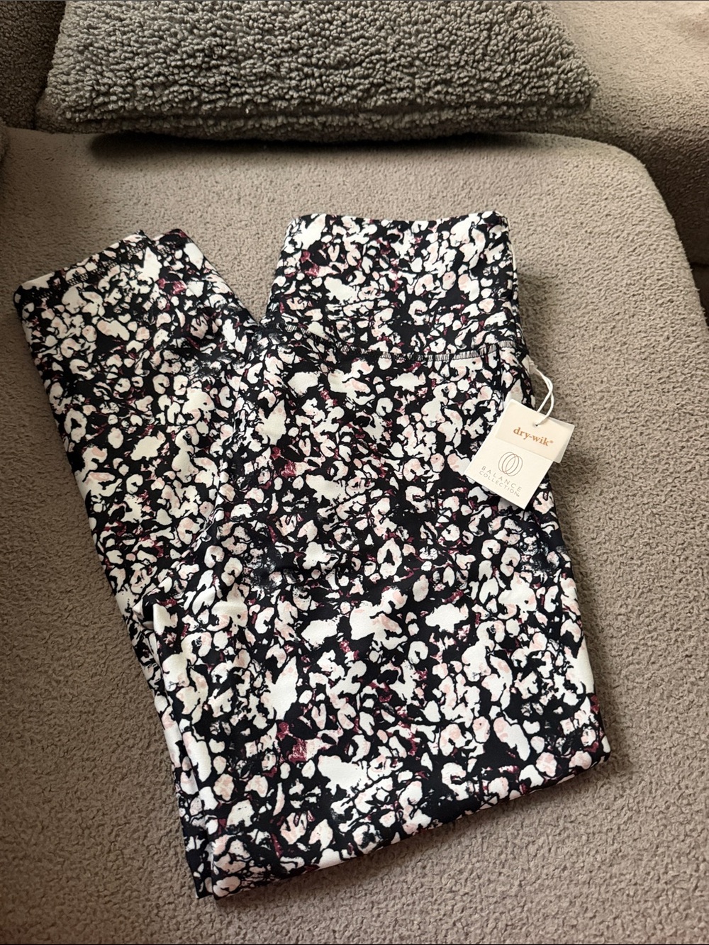 Balance Collection Black, White & Pink Abstract Print Leggings